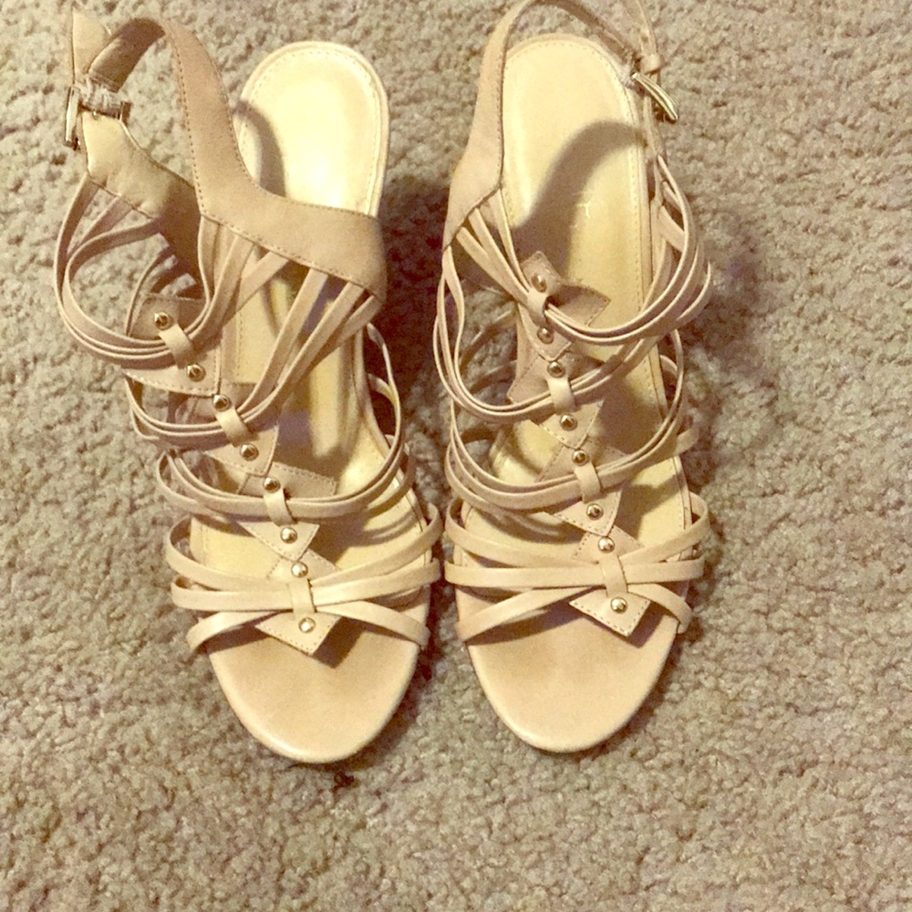 Open toed wedges